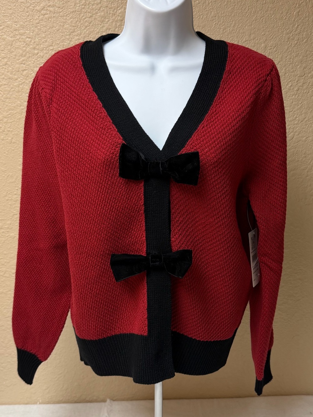 4/$20 89th & Madison Red V-Neck Bow-Accent Cardigan with Black Trim